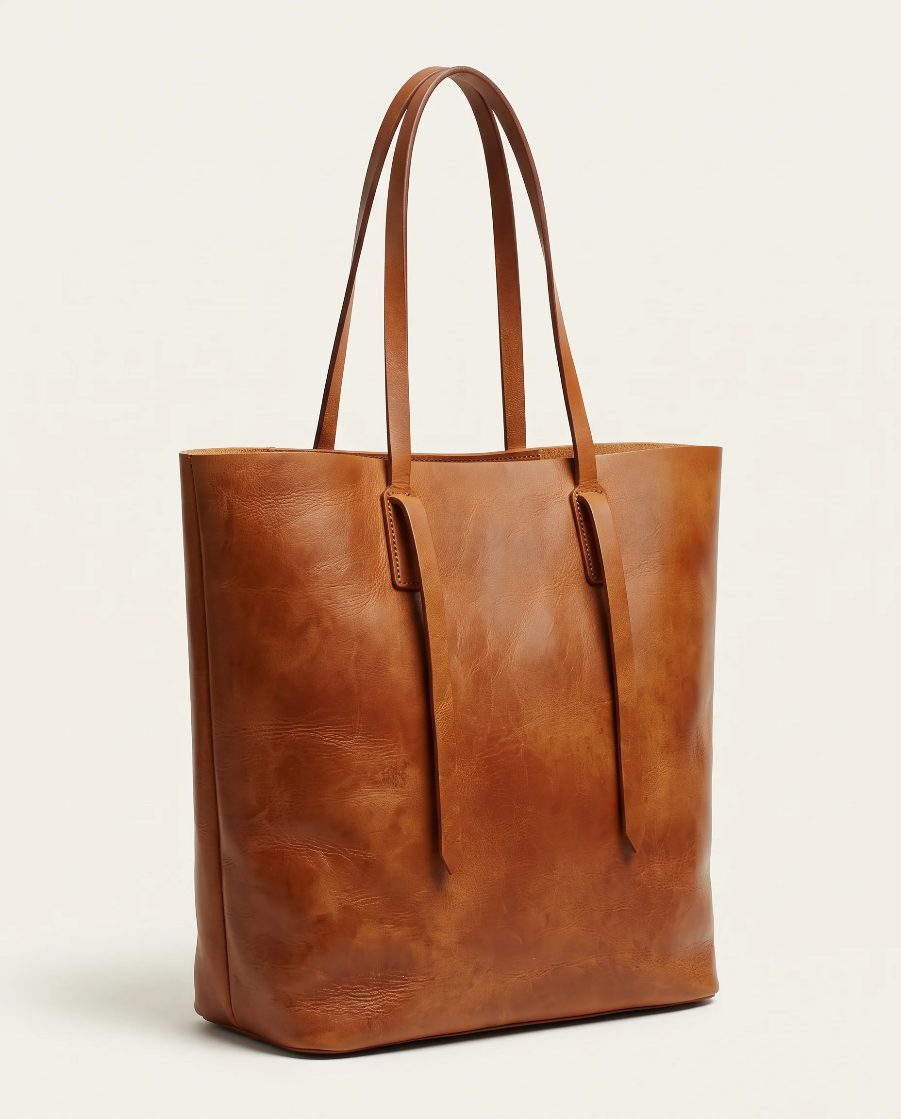 Voyager Tote, exterior
