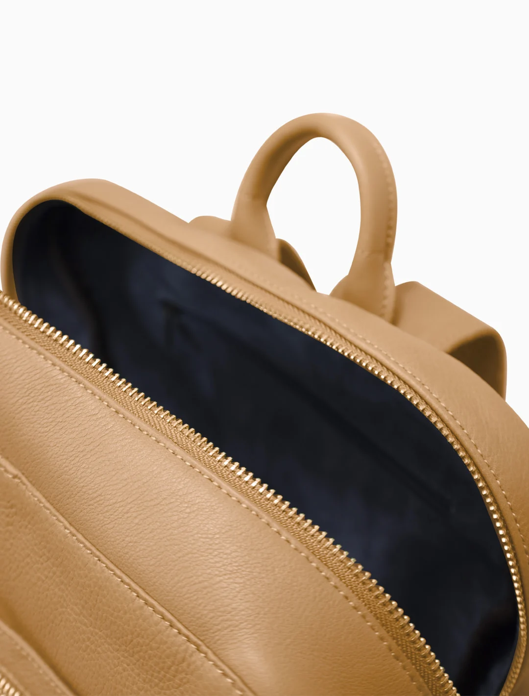 Arlo Backpack, Sand, detail