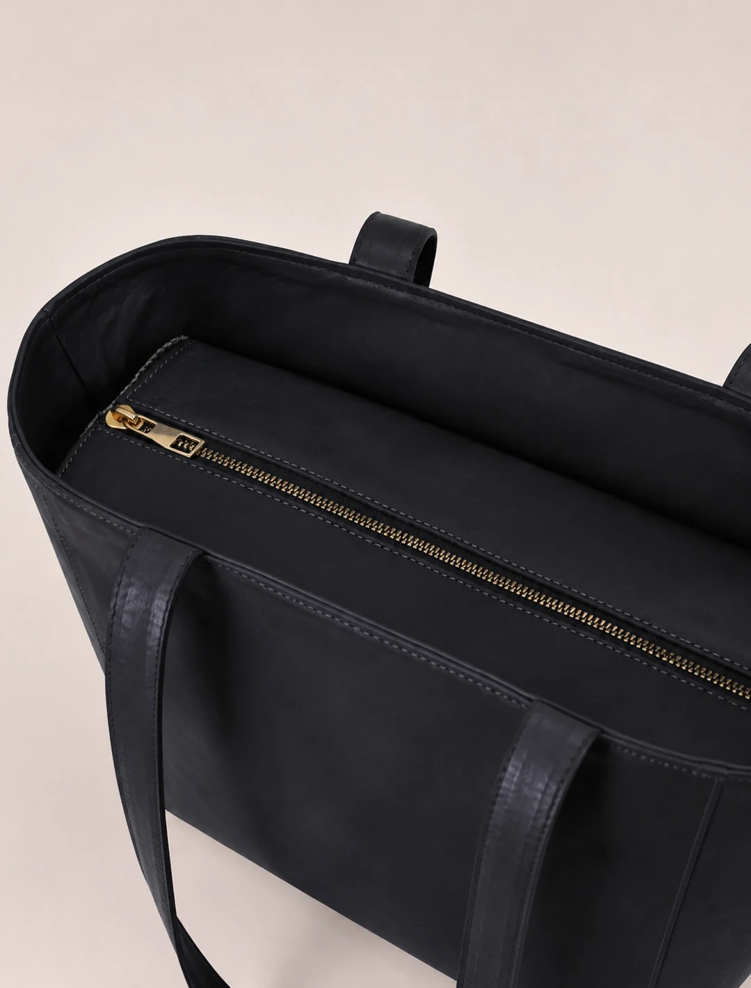Marais Suede Tote, detail