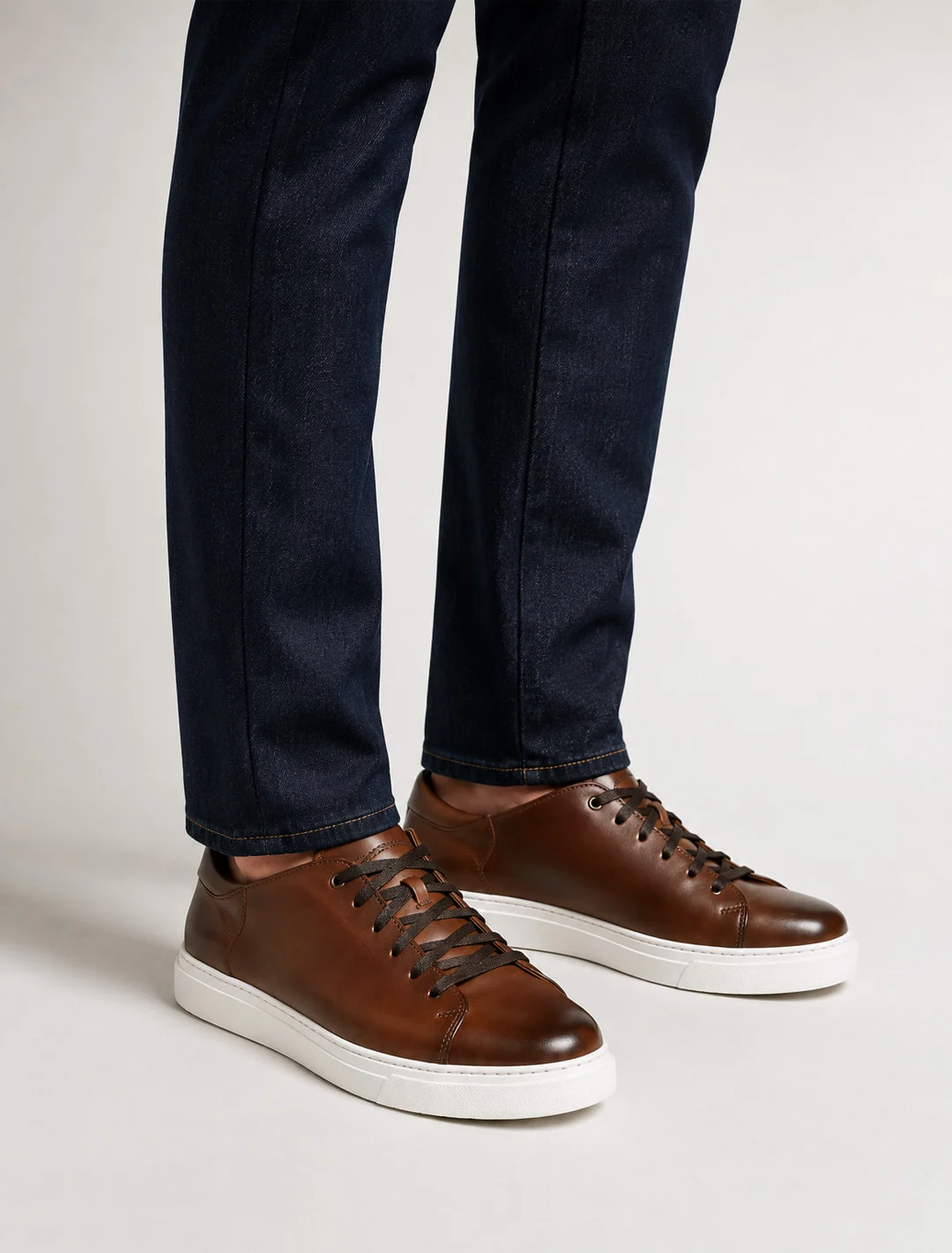 Corso Sneaker, carried